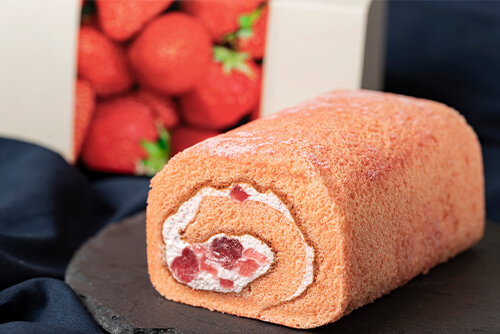 クリームにも生地にもいちごを使用のイメージ