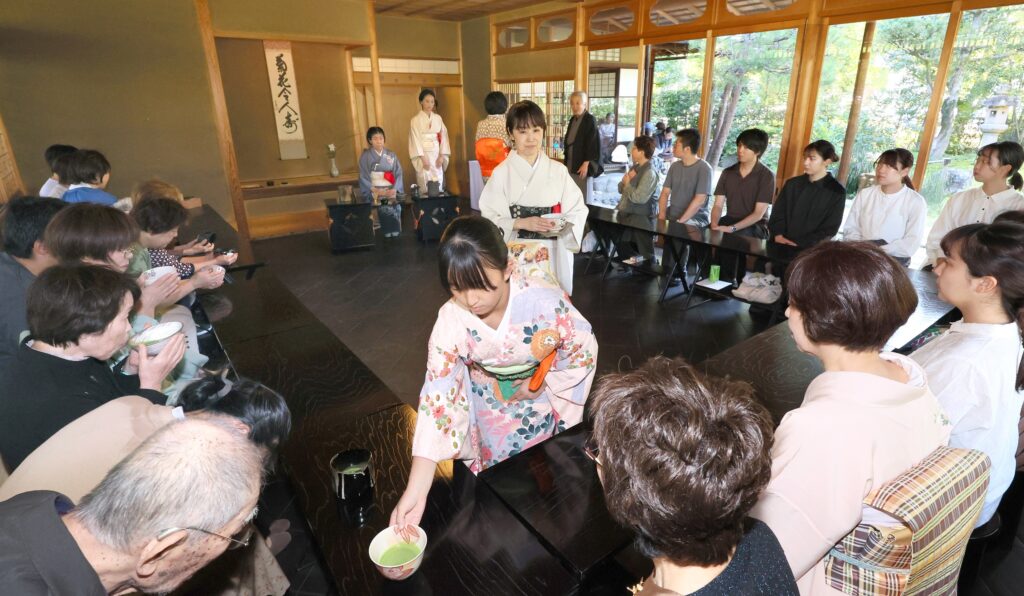 【参加者募集中】10/13開催 金沢城・兼六園大茶会体験会《無料・先着7名》