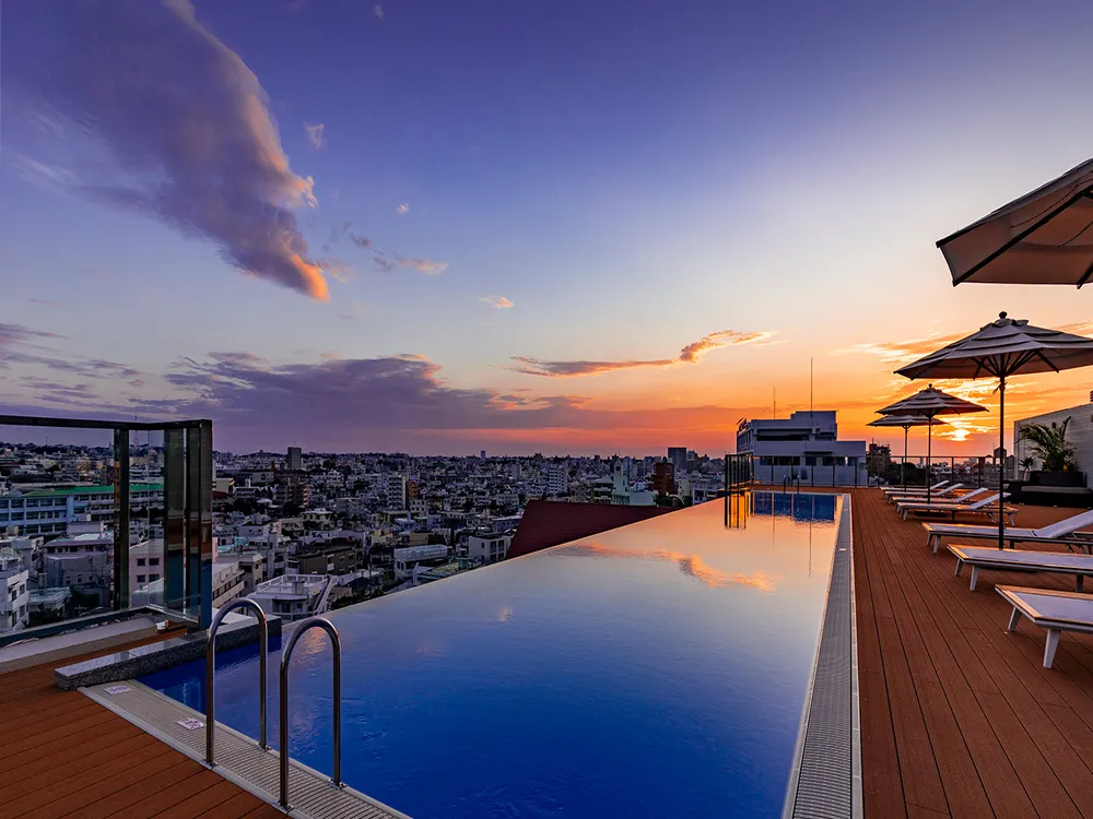 【スカイマーク年末年始セール】!那覇市内一望のインフィニティプールを備えたアーバンリゾート!ノボテル沖縄那覇と航空券のリゾートパッケージプラン_1 【スカイマーク年末年始セール】!那覇市内一望のインフィニティプールを備えたアーバンリゾート!ノボテル沖縄那覇と航空券のリゾートパッケージプラン_1