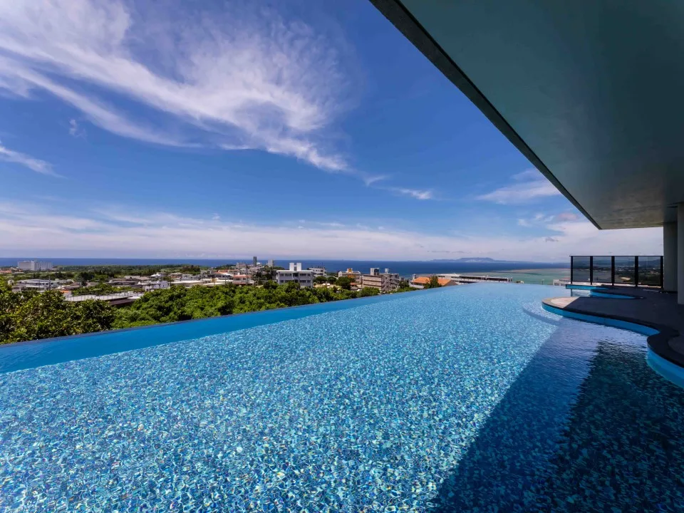 infinity pool