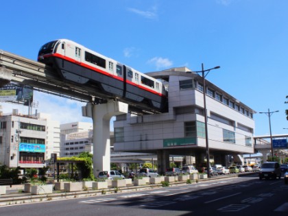 ゆいレール旭橋駅