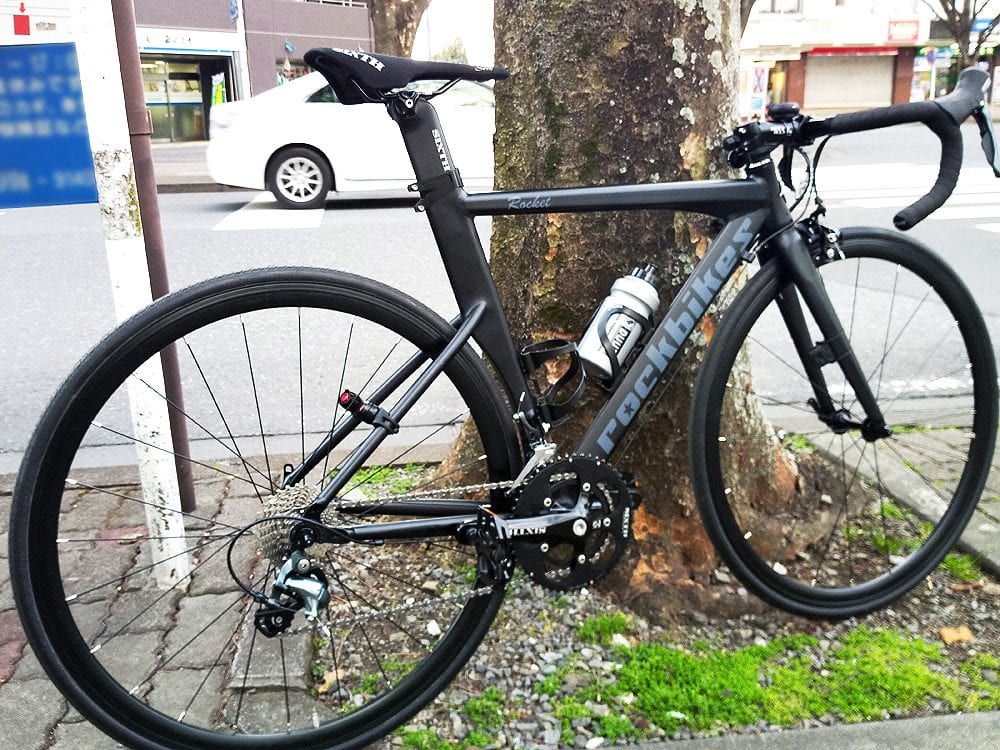 我が愛車、真っ黒ですね…