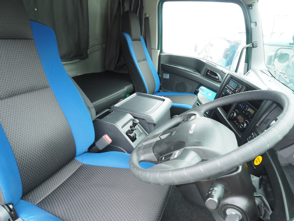 いすゞ ウイング車 ギガ|中古トラックの販売・買取・査定のアイナビ