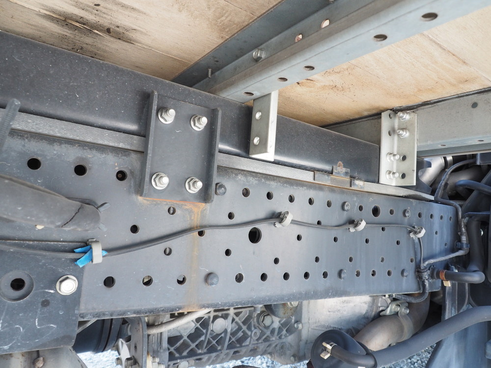 いすゞ バン車 エルフ|中古トラックの販売・買取・査定のアイナビ