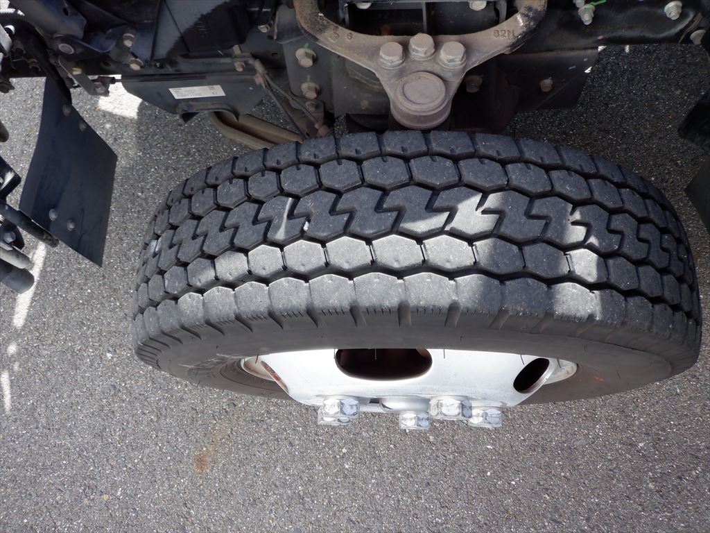 H28 キャンター 平ボディ P/G付 カスタムグレード ETC|中古トラックの販売・買取・査定のアイナビ