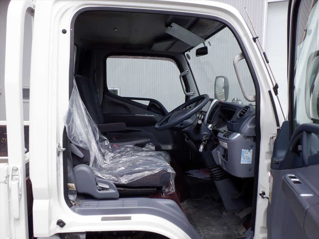 H28 キャンター 平ボディ P/G付 カスタムグレード ETC|中古トラックの販売・買取・査定のアイナビ