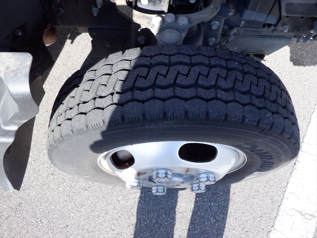 H28 キャンター 平ボディ P/G付 カスタムグレード ETC|中古トラックの販売・買取・査定のアイナビ