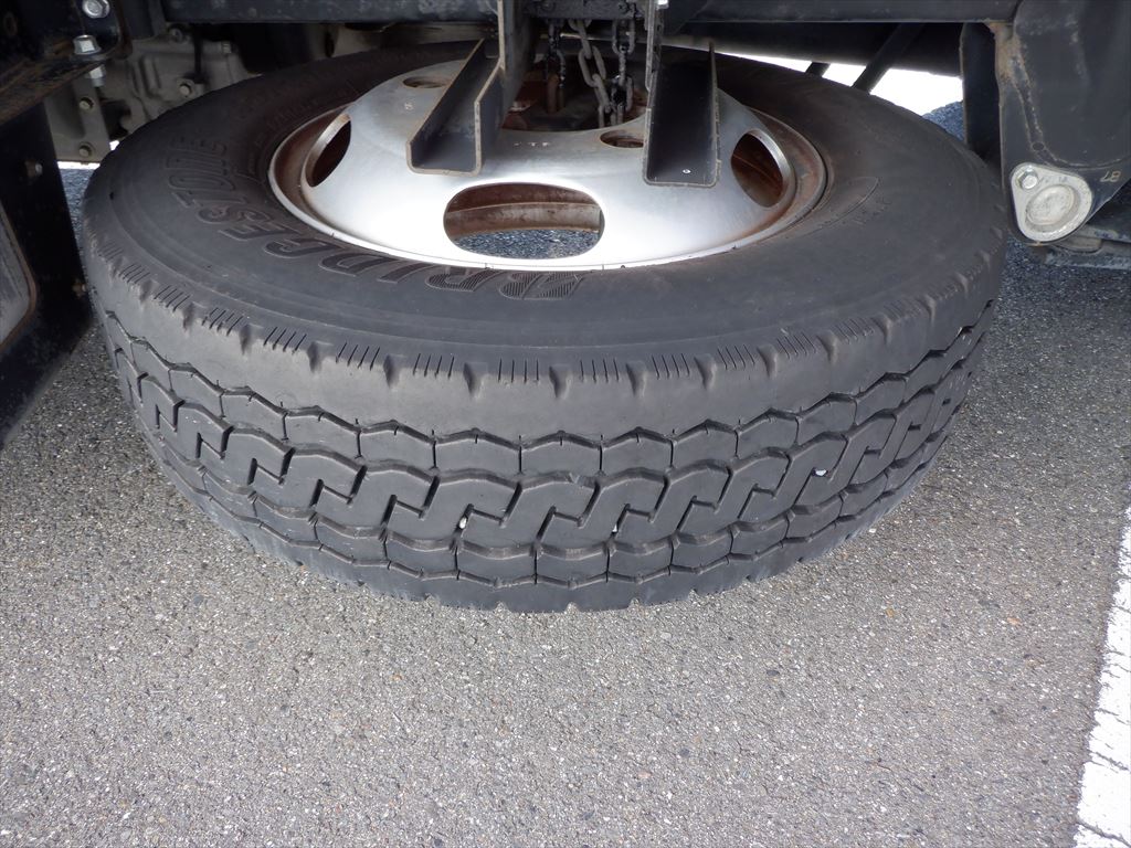 H28 キャンター 平ボディ P/G付 カスタムグレード ETC|中古トラックの販売・買取・査定のアイナビ