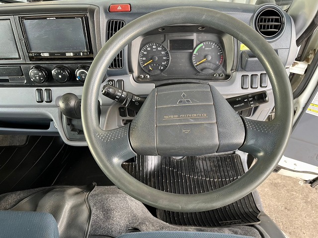 キャンター★4ナンバー★リアヒーター★5トン限定準中型免許★Wキャブ★|中古トラックの販売・買取・査定のアイナビ