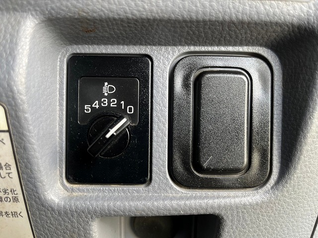 キャンター★4ナンバー★リアヒーター★5トン限定準中型免許★Wキャブ★|中古トラックの販売・買取・査定のアイナビ