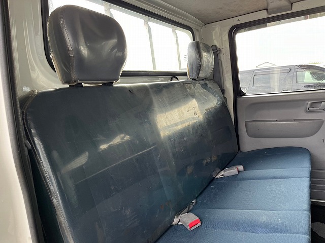 キャンター★4ナンバー★リアヒーター★5トン限定準中型免許★Wキャブ★|中古トラックの販売・買取・査定のアイナビ