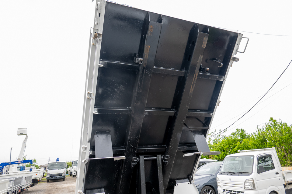 キャンター|中古トラックの販売・買取・査定のアイナビ