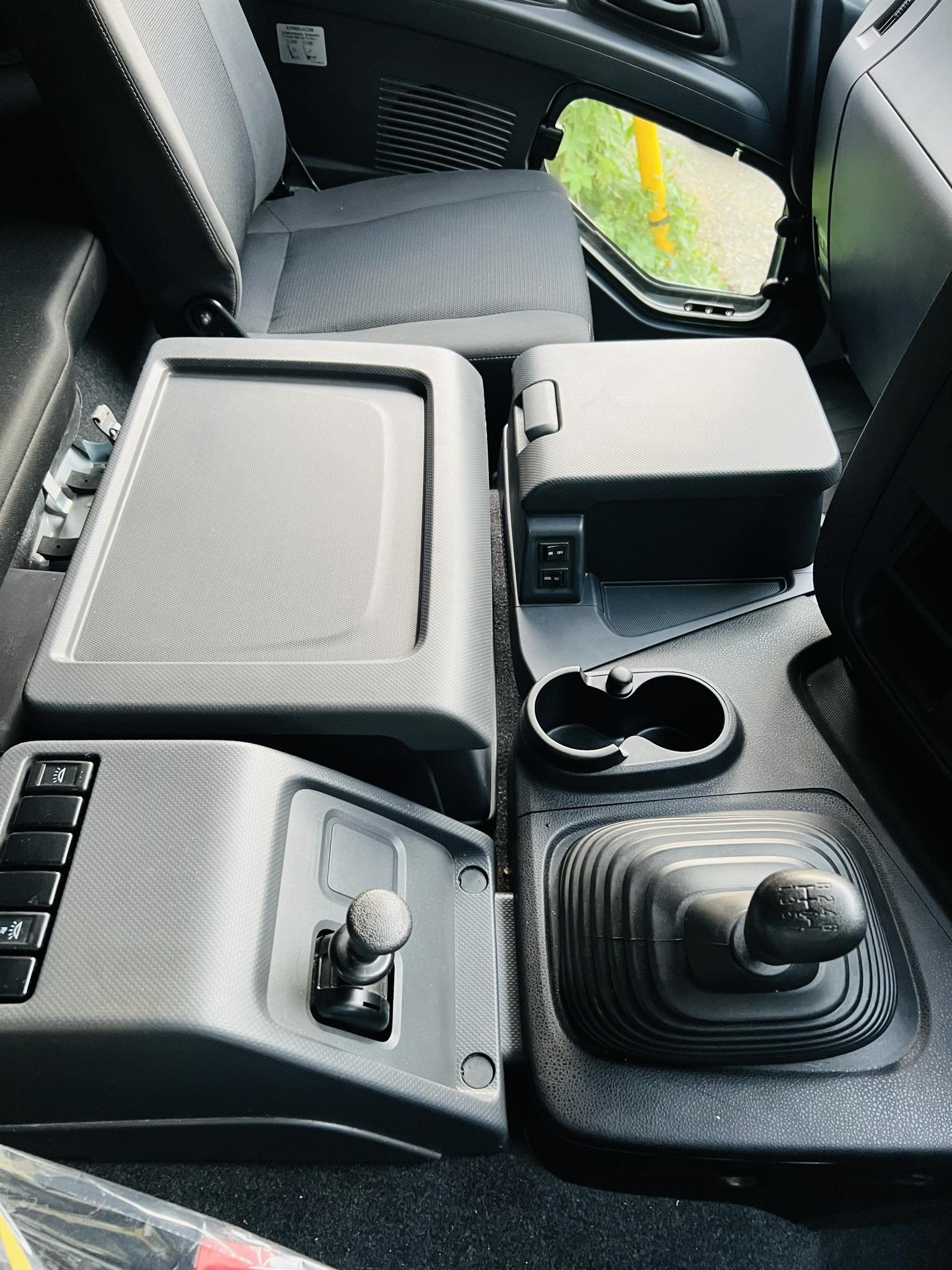 ギガ|中古トラックの販売・買取・査定のアイナビ