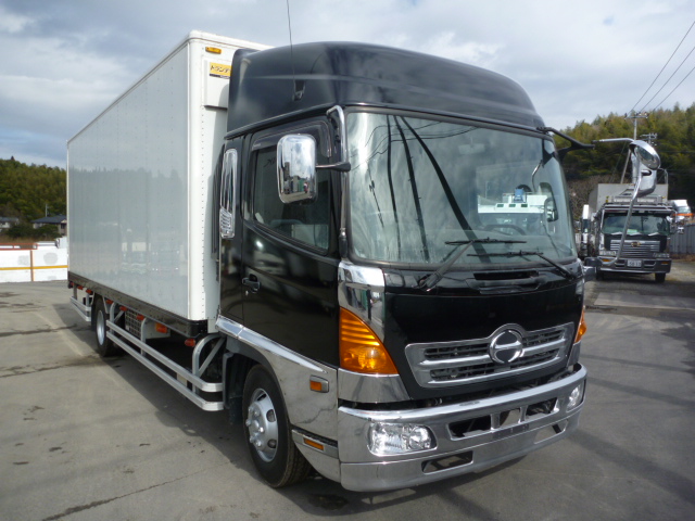 日野 冷凍バン|中古トラックの販売・買取・査定のアイナビ