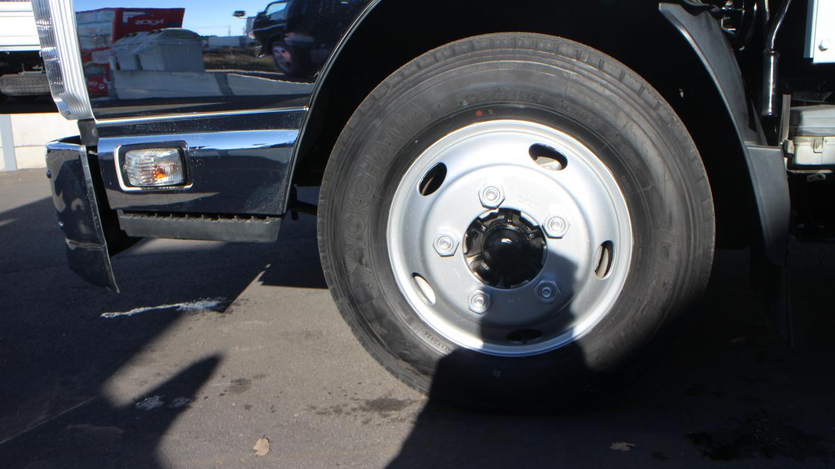 H25エルフ 平ボディー 3トン 垂直ゲート付|中古トラックの販売・買取・査定のアイナビ