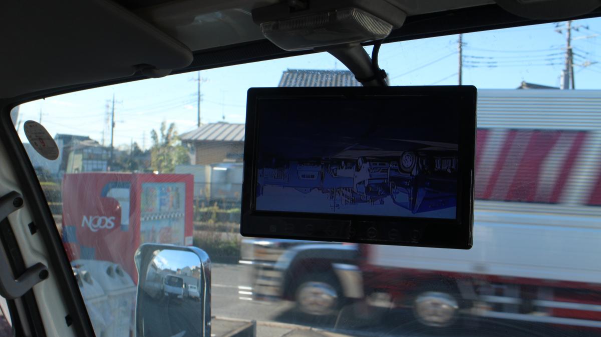 H25エルフ 平ボディー 3トン 垂直ゲート付|中古トラックの販売・買取・査定のアイナビ