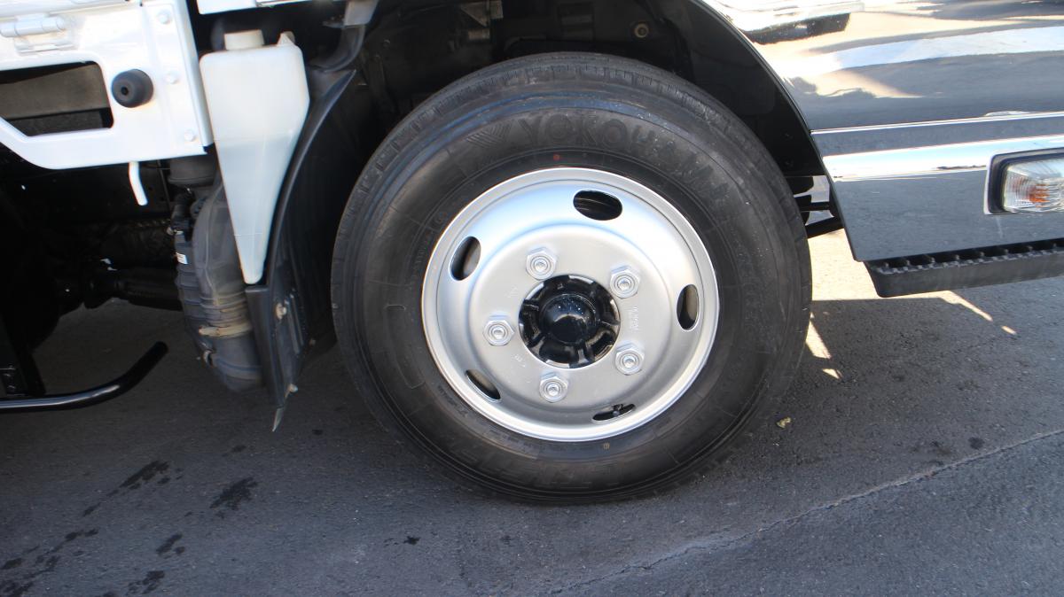 H25エルフ 平ボディー 3トン 垂直ゲート付|中古トラックの販売・買取・査定のアイナビ