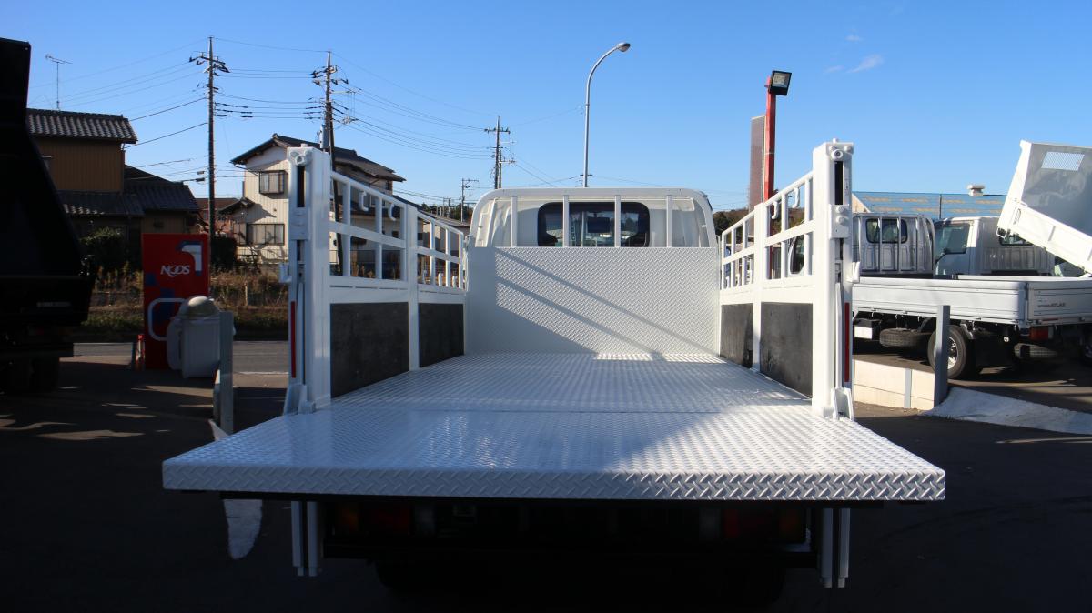 H25エルフ 平ボディー 3トン 垂直ゲート付|中古トラックの販売・買取・査定のアイナビ