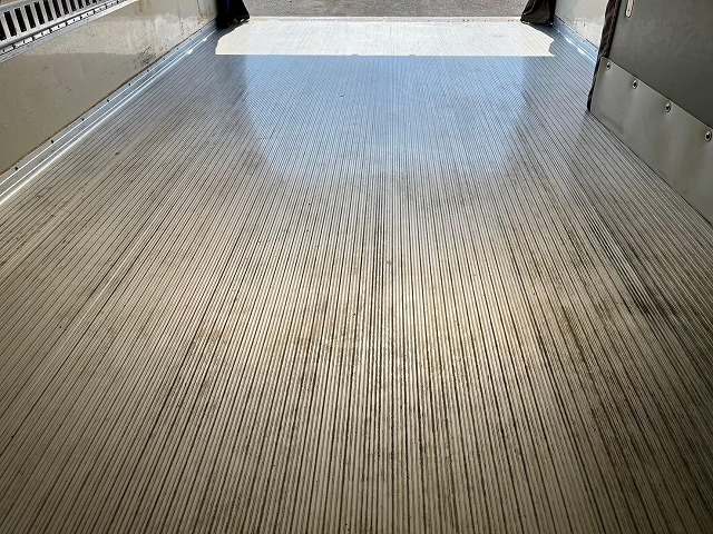 エルフ-30℃低温設定★ワイド×ロング★2室式・可動式仕切板★サイド扉|中古トラックの販売・買取・査定のアイナビ