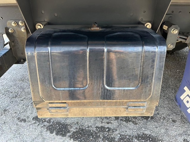 エルフ-30℃低温設定★ワイド×ロング★2室式・可動式仕切板★サイド扉|中古トラックの販売・買取・査定のアイナビ