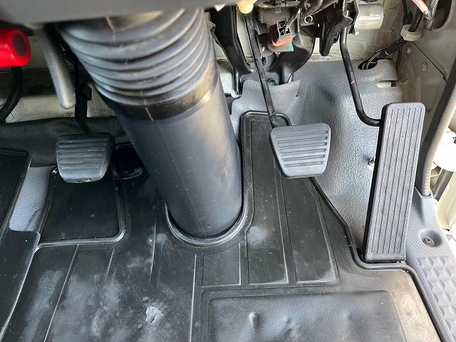 エルフ-30℃低温設定★ワイド×ロング★2室式・可動式仕切板★サイド扉|中古トラックの販売・買取・査定のアイナビ