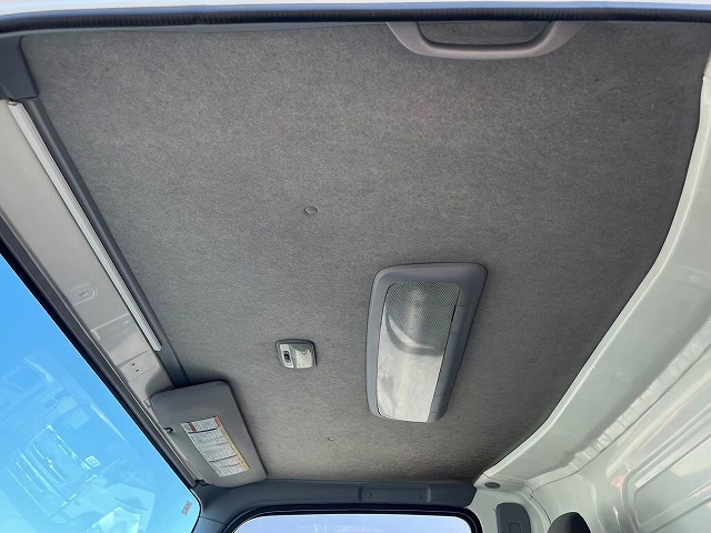 エルフ-30℃低温設定★ワイド×ロング★2室式・可動式仕切板★サイド扉|中古トラックの販売・買取・査定のアイナビ