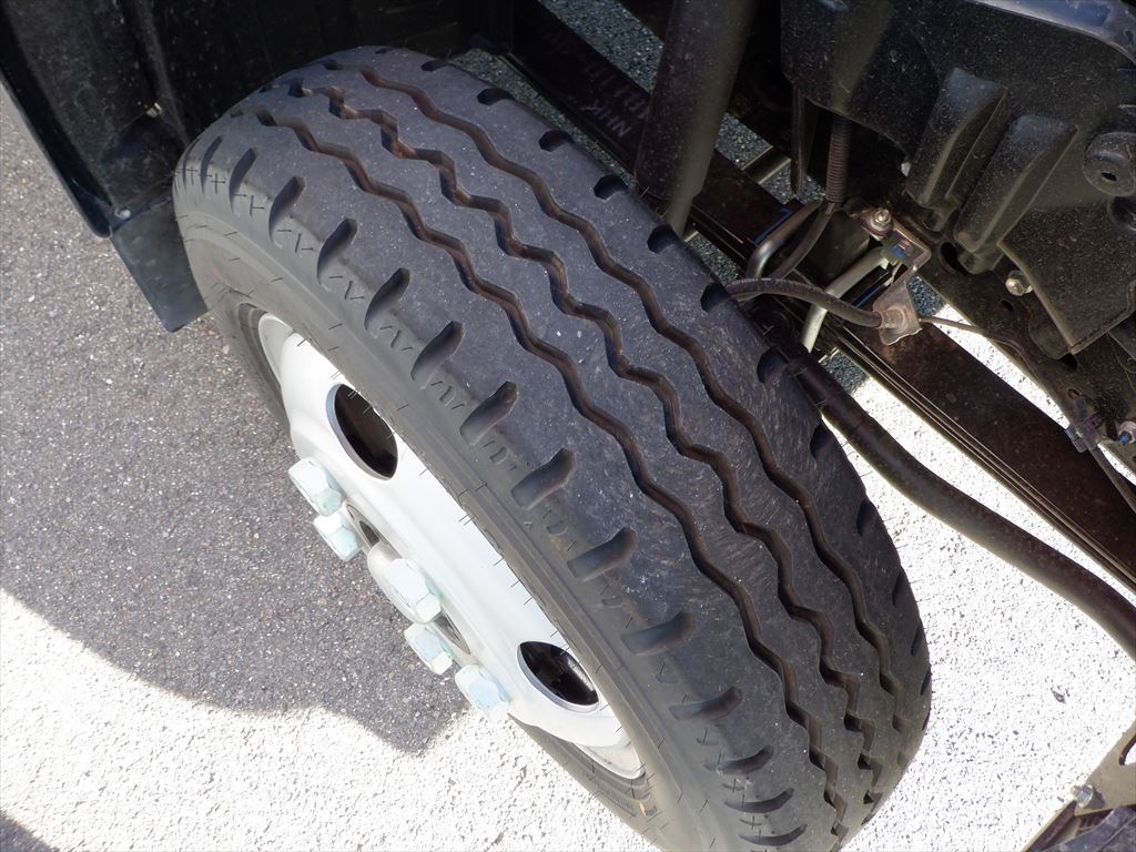 R6 デュトロ ダンプ|中古トラックの販売・買取・査定のアイナビ