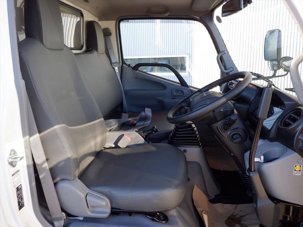 R6 デュトロ ダンプ|中古トラックの販売・買取・査定のアイナビ