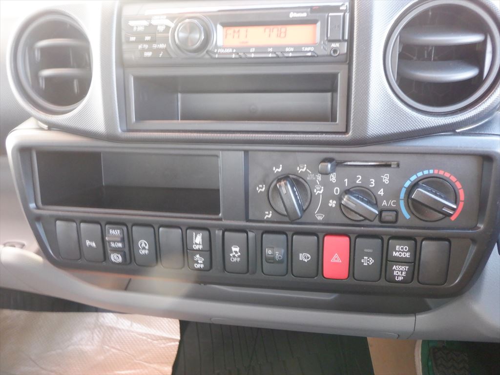 R6 デュトロ ダンプ|中古トラックの販売・買取・査定のアイナビ