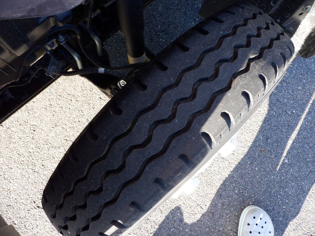 R6 デュトロ ダンプ|中古トラックの販売・買取・査定のアイナビ