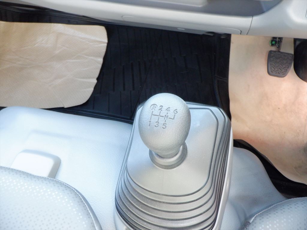 R6 デュトロ ダンプ|中古トラックの販売・買取・査定のアイナビ