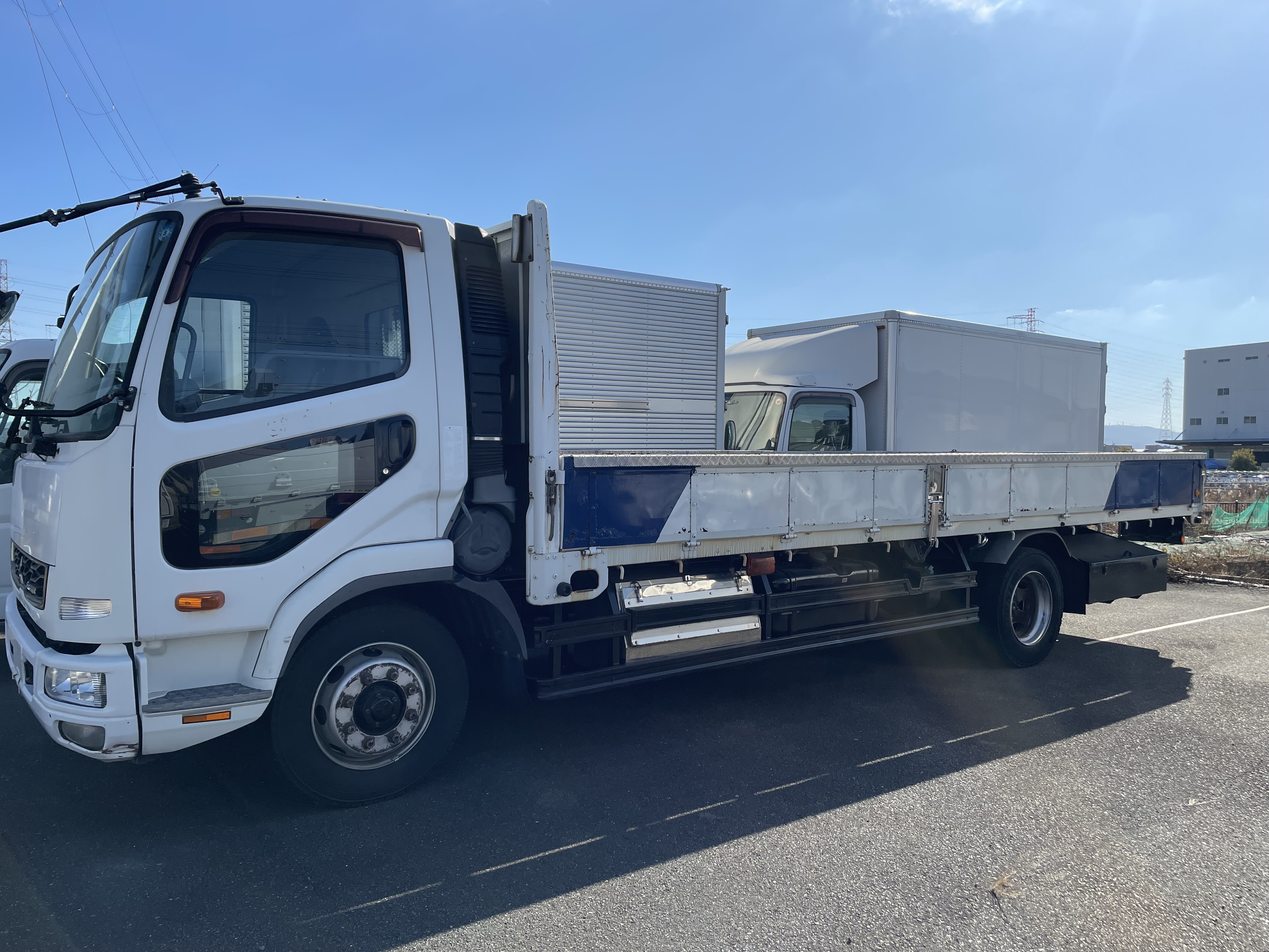 三菱 ふそう ファイター H26 年式 TKG-FK72FY|中古トラックの販売・買取・査定のアイナビ