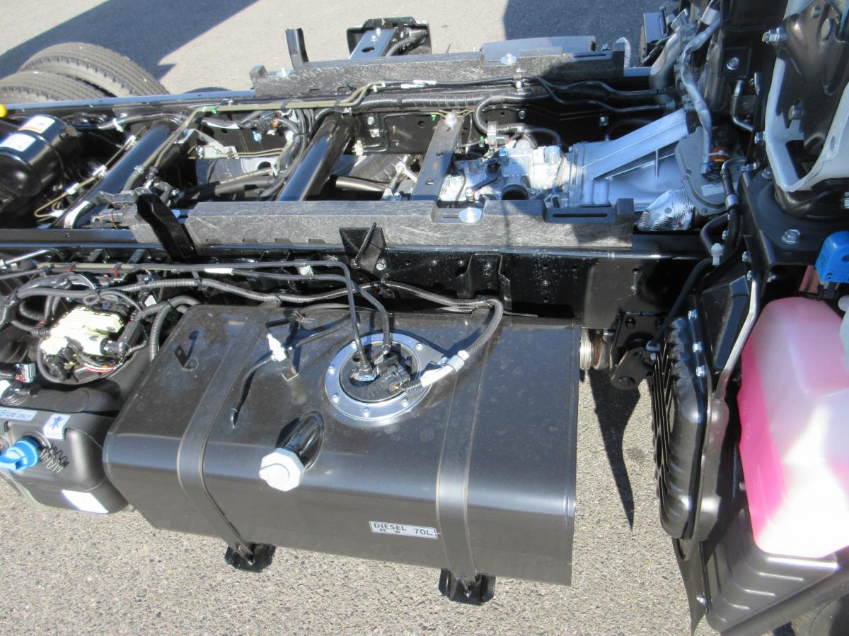 土砂禁深ダンプ 5トン未満 キャンター !!|中古トラックの販売・買取・査定のアイナビ