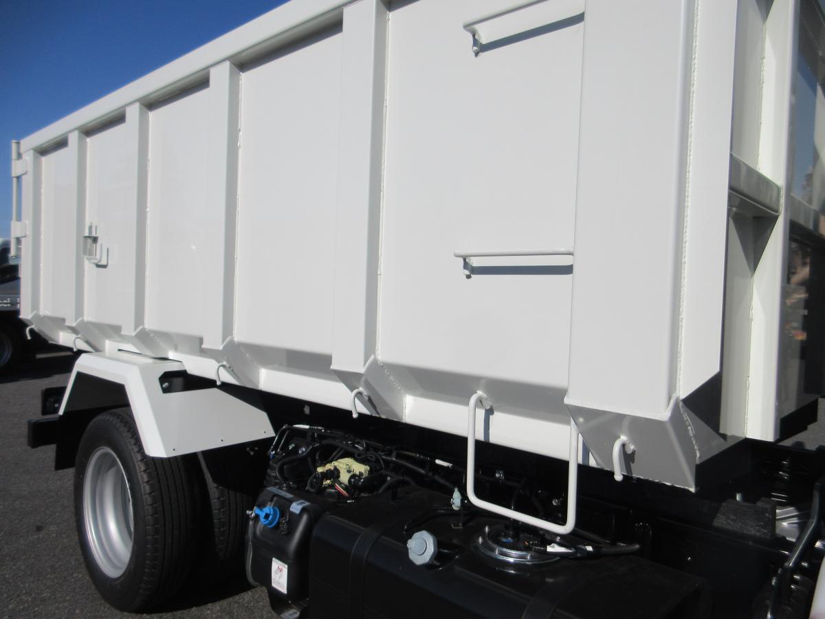 土砂禁深ダンプ 5トン未満 キャンター !!|中古トラックの販売・買取・査定のアイナビ