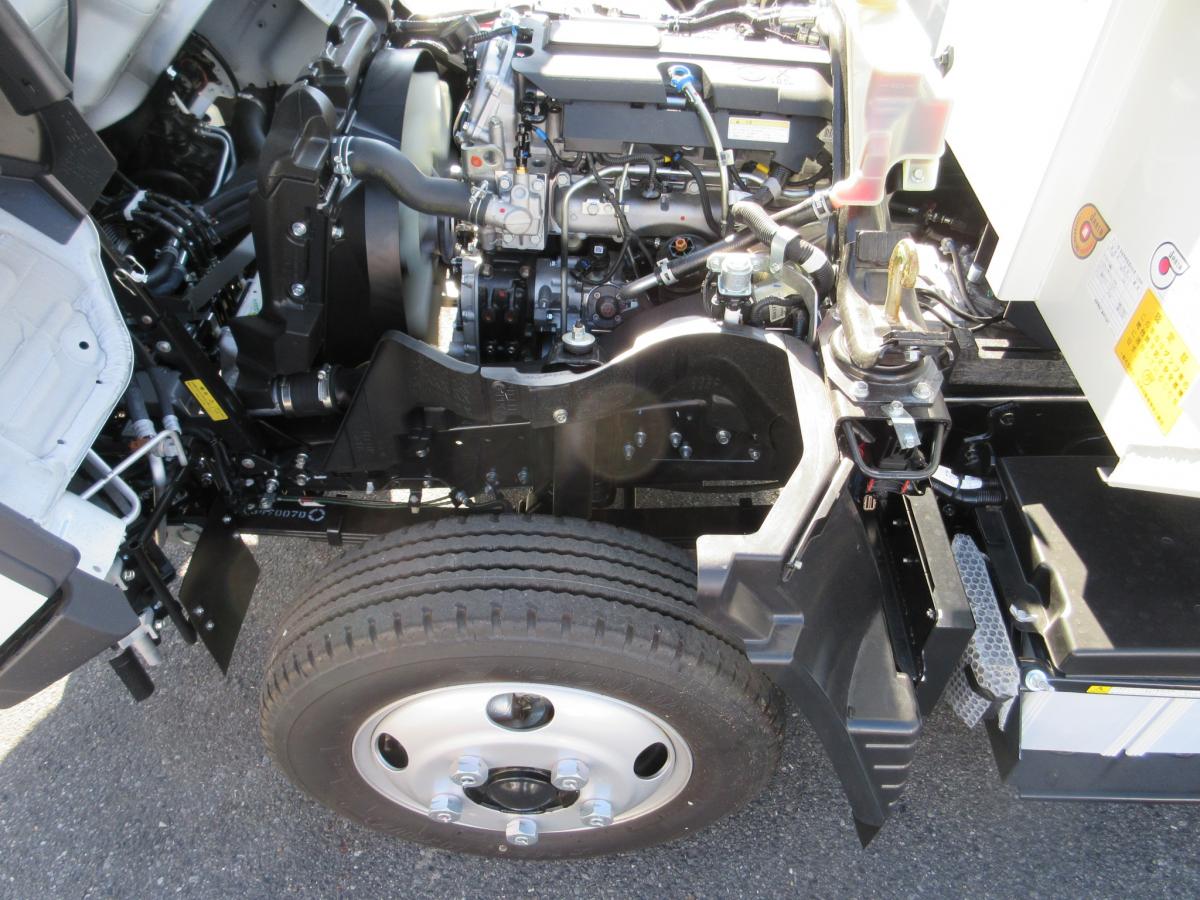 土砂禁深ダンプ 5トン未満 キャンター !!|中古トラックの販売・買取・査定のアイナビ