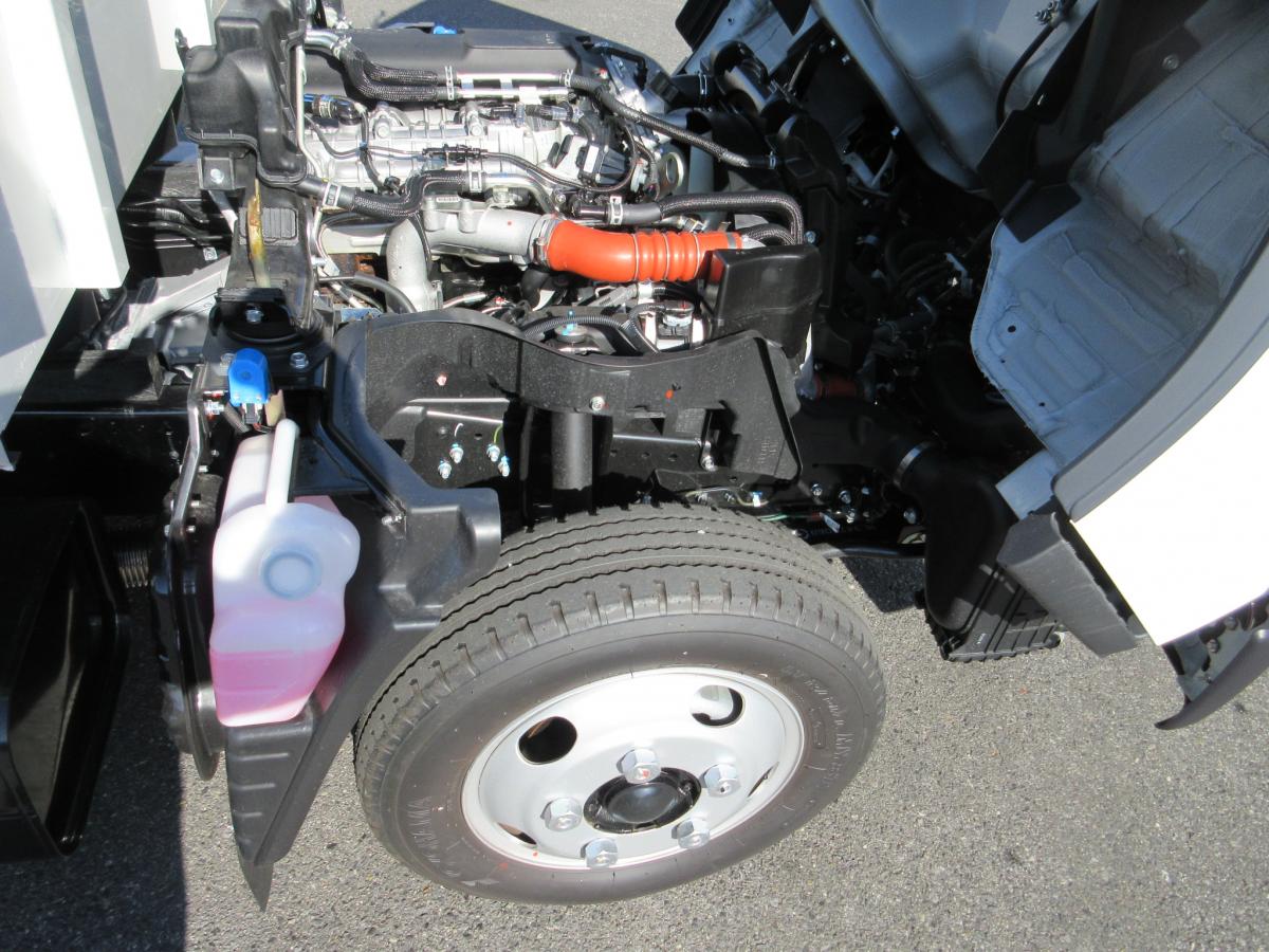 土砂禁深ダンプ 5トン未満 キャンター !!|中古トラックの販売・買取・査定のアイナビ