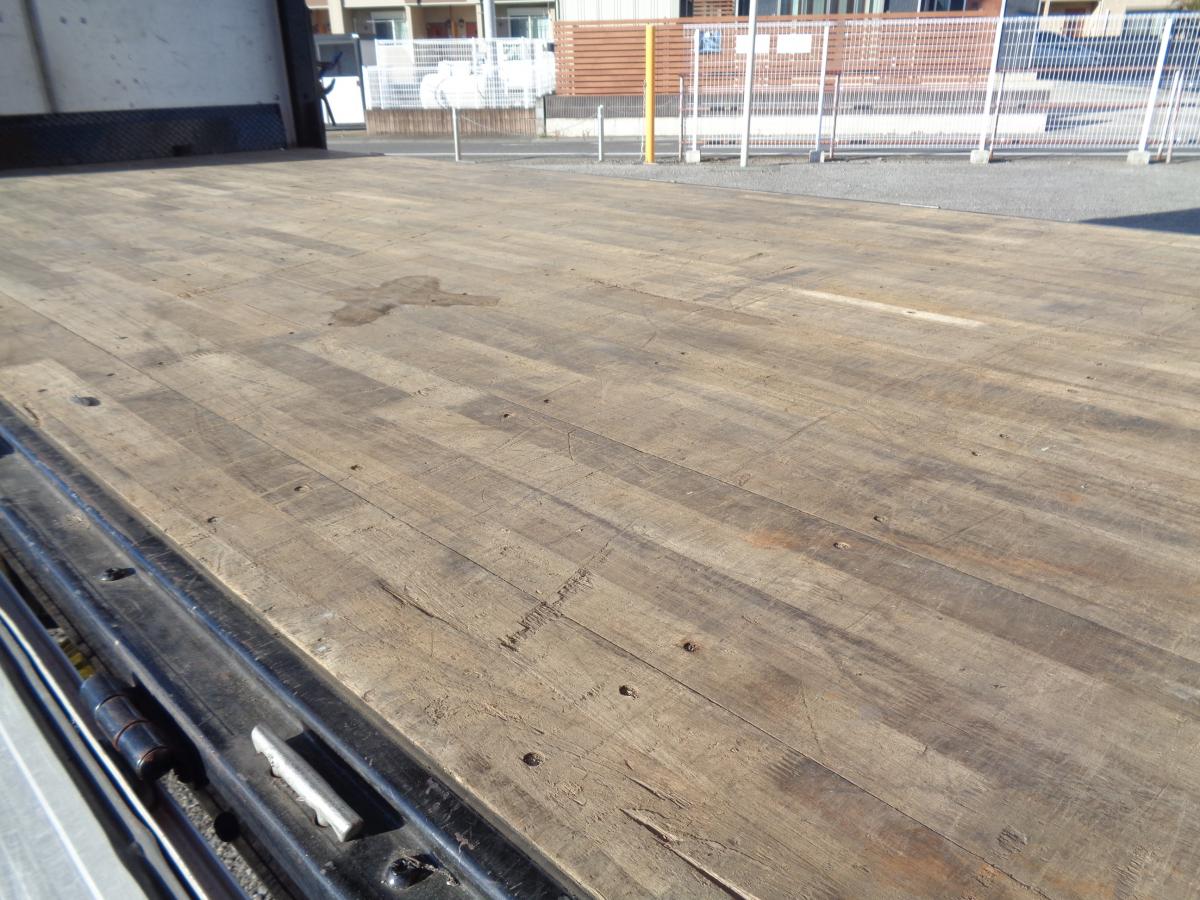 H.21年ダイナ4.0ワイドフルジャストローアルミW格納ゲート|中古トラックの販売・買取・査定のアイナビ