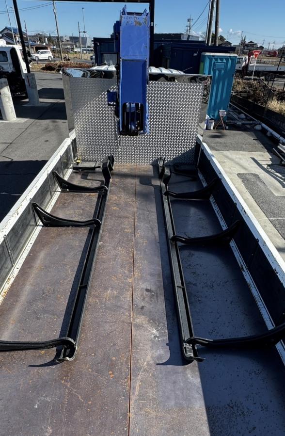 ファイター 三菱 低走行 タダノ5段フックイン2.9t吊 ラジコン付き|中古トラックの販売・買取・査定のアイナビ