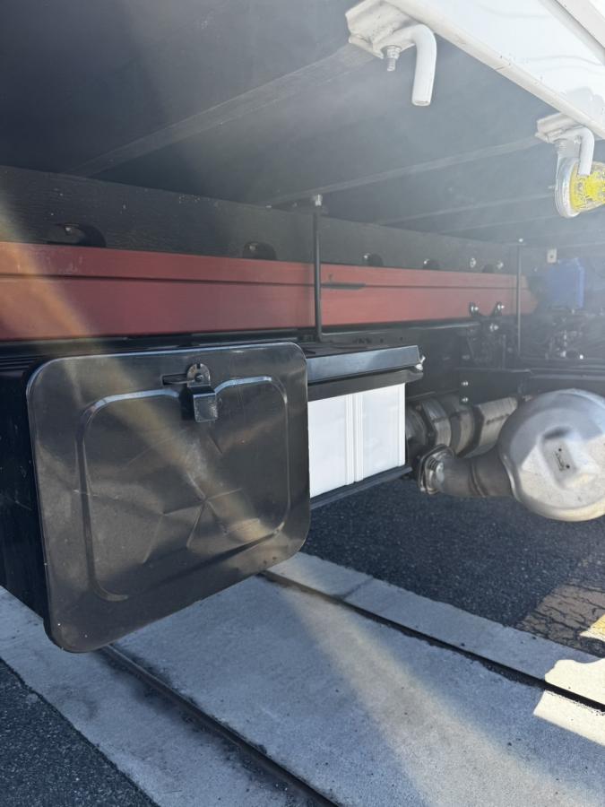 ファイター 三菱 低走行 タダノ5段フックイン2.9t吊 ラジコン付き|中古トラックの販売・買取・査定のアイナビ