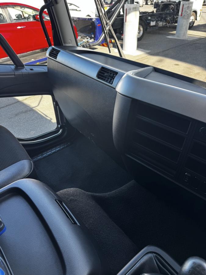 ファイター 三菱 低走行 タダノ5段フックイン2.9t吊 ラジコン付き|中古トラックの販売・買取・査定のアイナビ