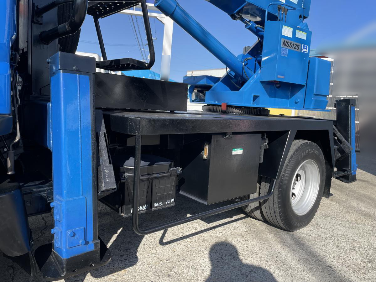 H20キャンター 高所作業車 NSS125積載荷重200Kg|中古トラックの販売・買取・査定のアイナビ