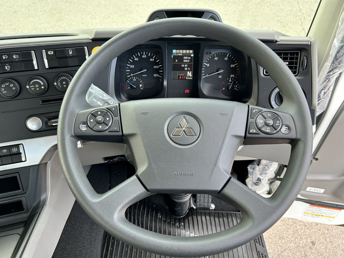 スーパーグレート 車検付☆未使用車積載13000Kgクレーン付平ボデ-|中古トラックの販売・買取・査定のアイナビ