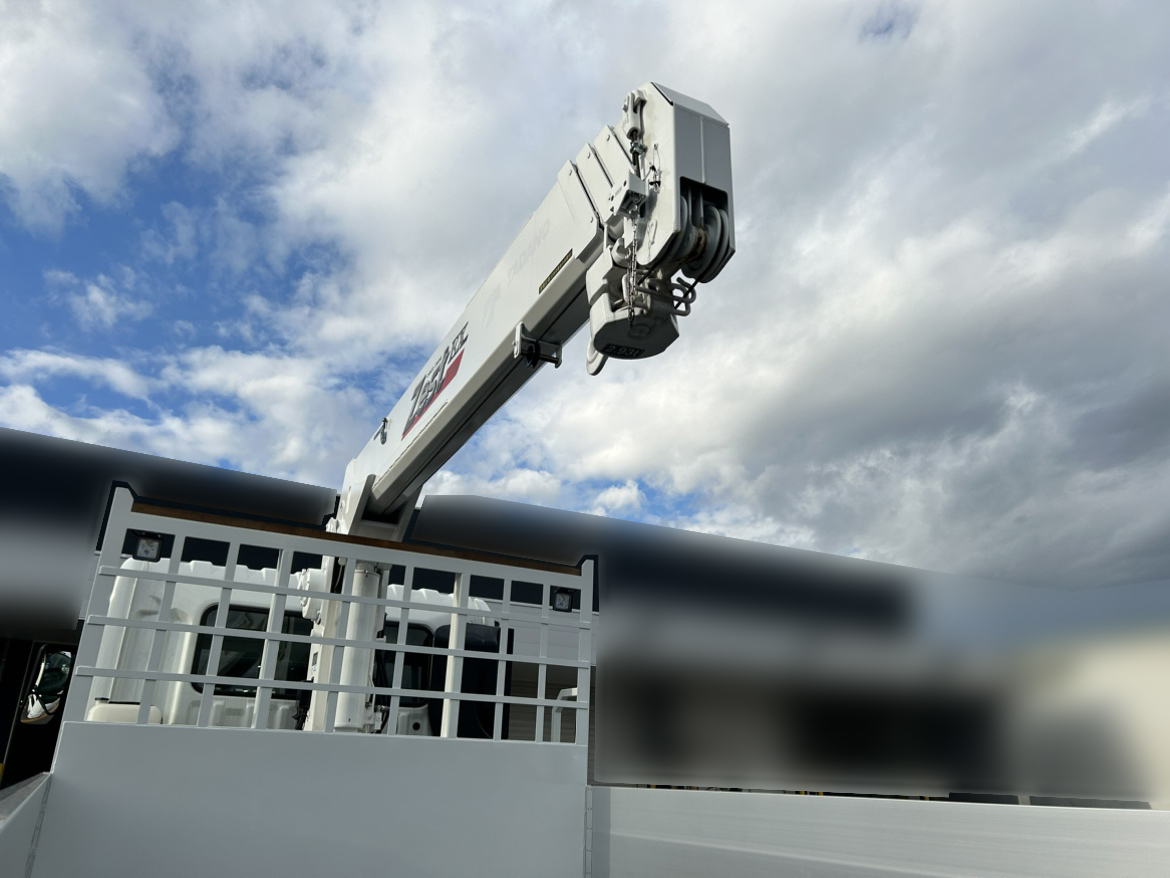 スーパーグレート 車検付☆未使用車積載13000Kgクレーン付平ボデ-|中古トラックの販売・買取・査定のアイナビ