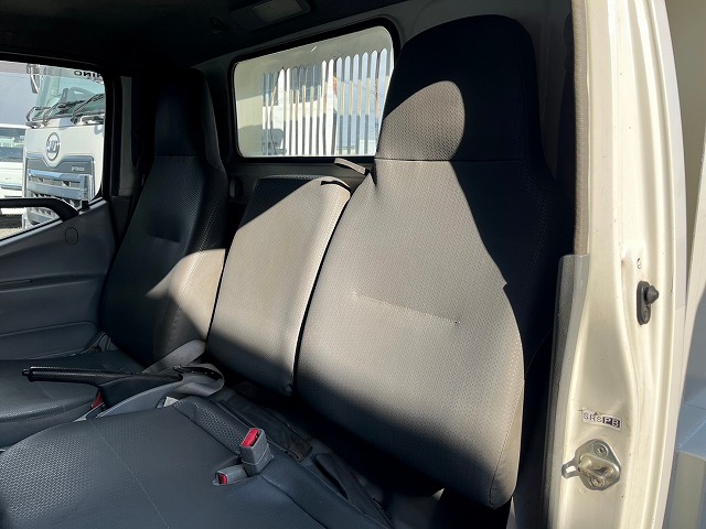 デュトロ 3トン積載★4ナンバー★新明和製★強化ダンプ★日野★5速MT車|中古トラックの販売・買取・査定のアイナビ