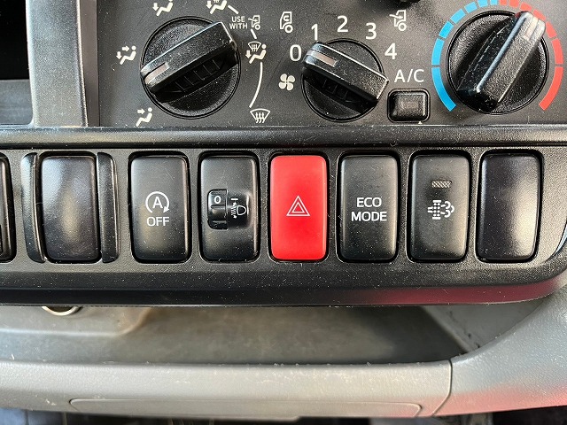 デュトロ 3トン積載★4ナンバー★新明和製★強化ダンプ★日野★5速MT車|中古トラックの販売・買取・査定のアイナビ