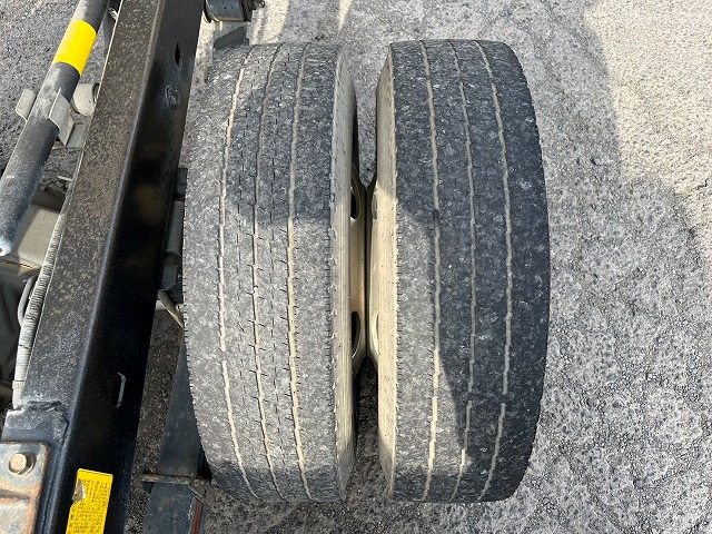 デュトロ 3トン積載★4ナンバー★新明和製★強化ダンプ★日野★5速MT車|中古トラックの販売・買取・査定のアイナビ