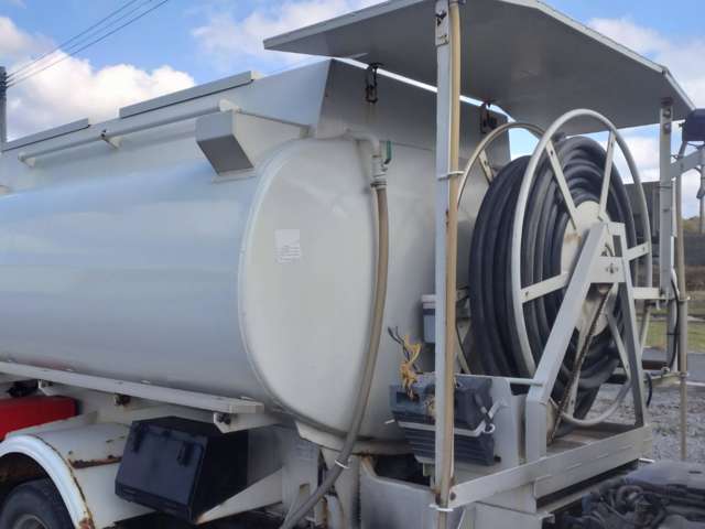 いすゞエルフ タンクローリー4WD 2層3.5KL 消防書類有|中古トラックの販売・買取・査定のアイナビ