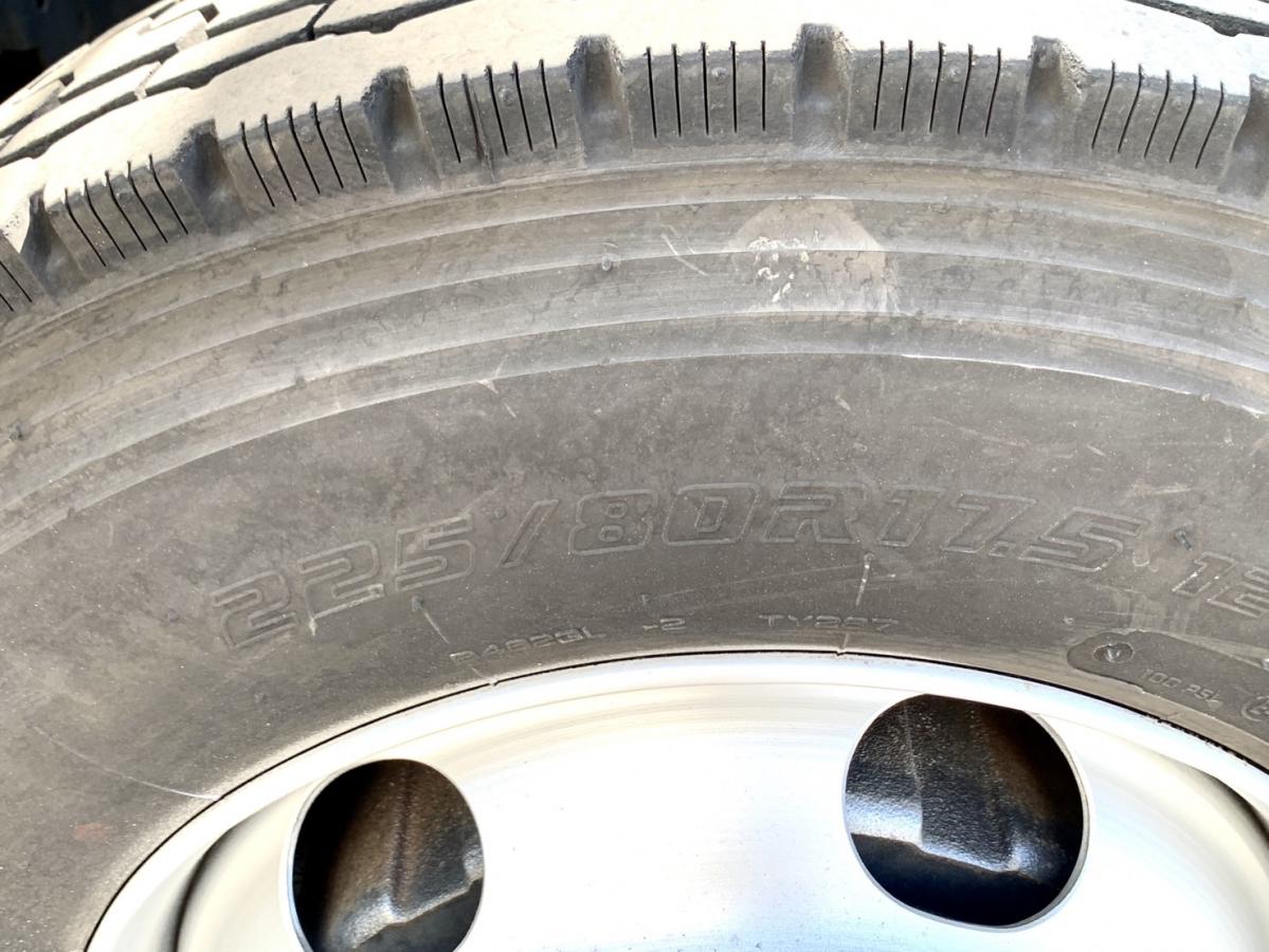 エルフ H27年式 TKG-NPR85YN ワイドロング 検査・格納ゲート付バン|中古トラックの販売・買取・査定のアイナビ