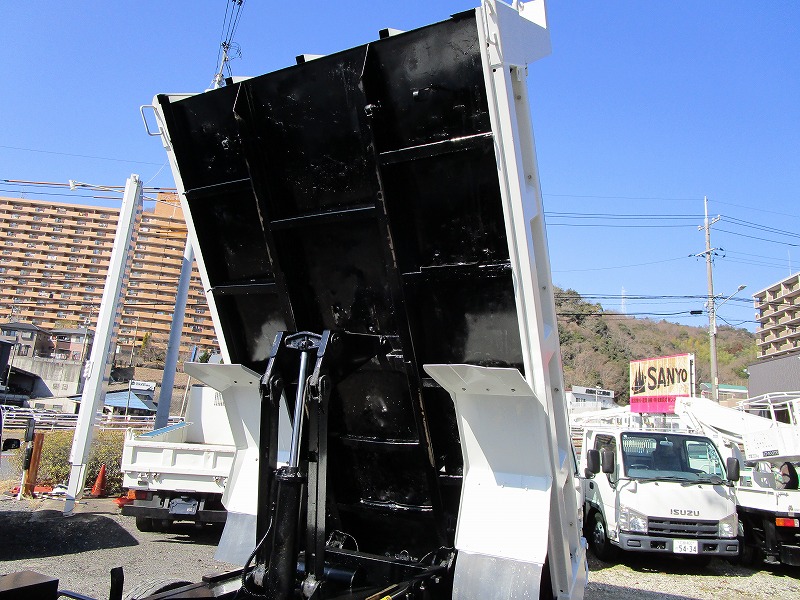 フォワード 4tダンプ|中古トラックの販売・買取・査定のアイナビ