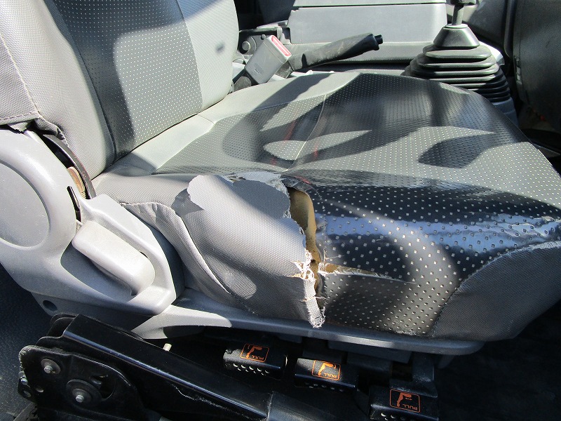 フォワード 4tダンプ|中古トラックの販売・買取・査定のアイナビ